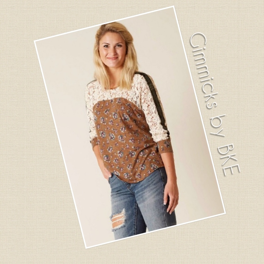 Gimmicks Floral Top